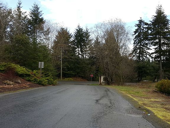 4th image of 14305 42nd Avenue Ct NW