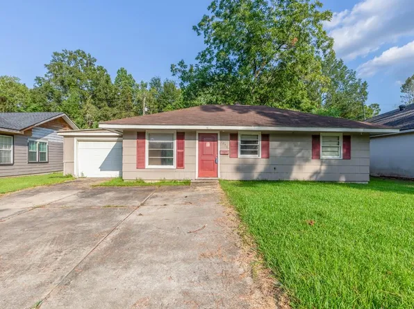 5270 Spencer Dr, Beaumont, TX 77708