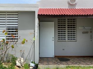 V 13 3178 Calle Tasmania 3178 Islazul Dev, Isabela, PR 00662