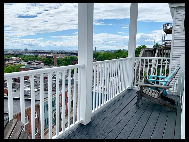 276 Bunker Hill St #3 — Photo 10