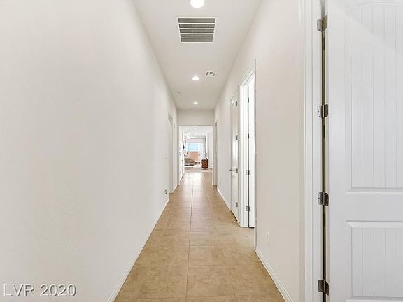 4th image of 383 Mano Destra Ln