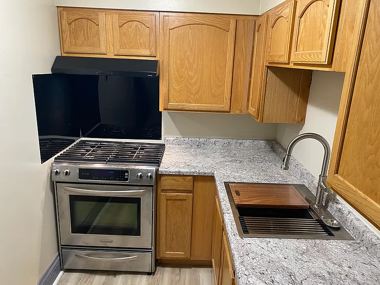 1064 Main St #3 — Photo 6