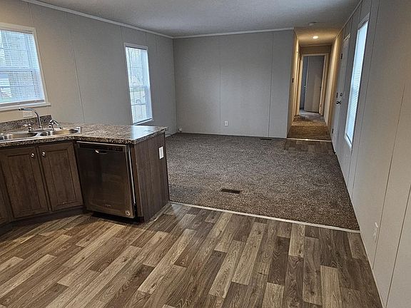 3rd image of 9 Birch Dr #9