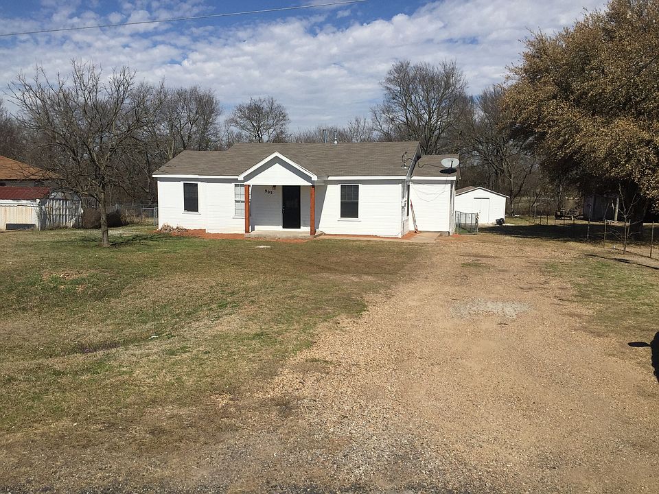 1st image of 903 W Bells Blvd
