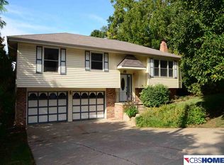 1008 Grandview Ave, Bellevue, NE 68005
