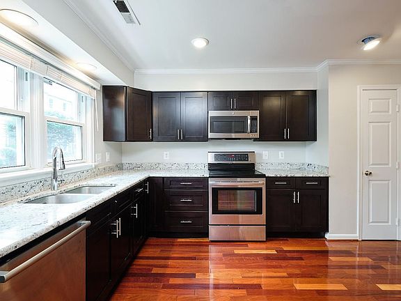 3rd image of 1131 N Utah St #1131G