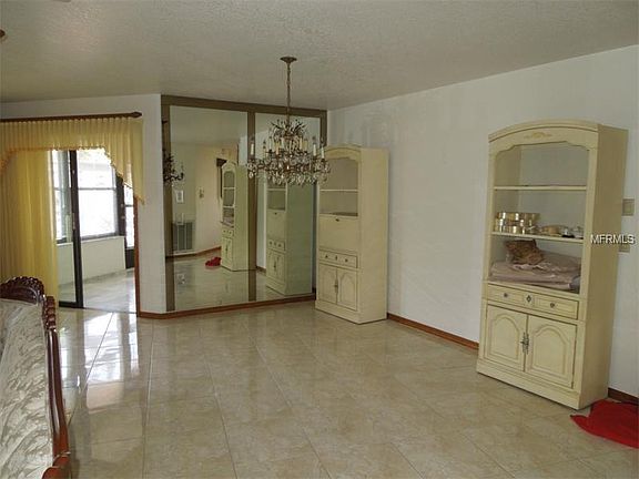 3rd image of 501 Bamboo Ct