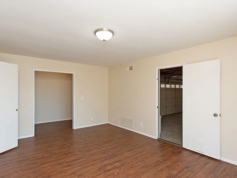 3407 Santa Clara Way — Photo 5