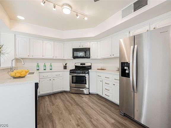 2nd image of 2636 Golden Sands Dr
