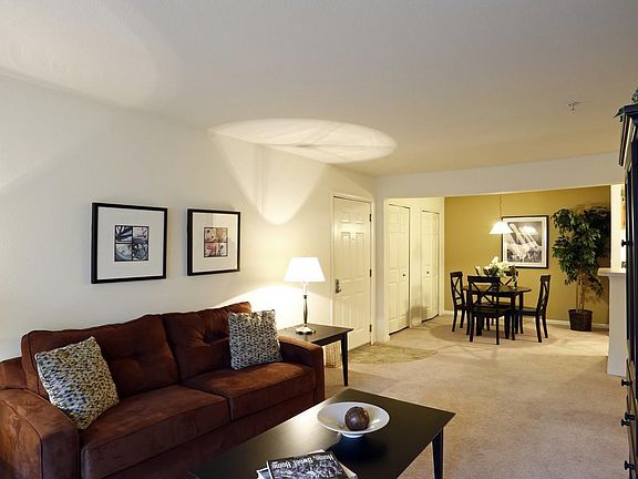 5th image of 2306 Lake Village Blvd