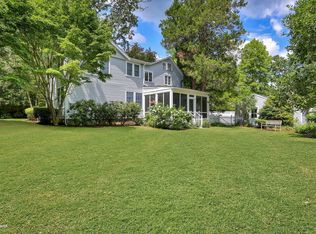 11 Indian Head Rd, Riverside, CT 06878