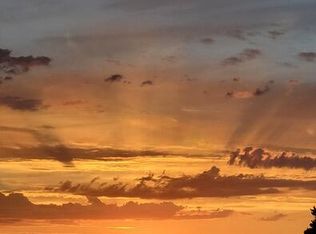 101 Sea View Rd, Whitethorn, CA 95589