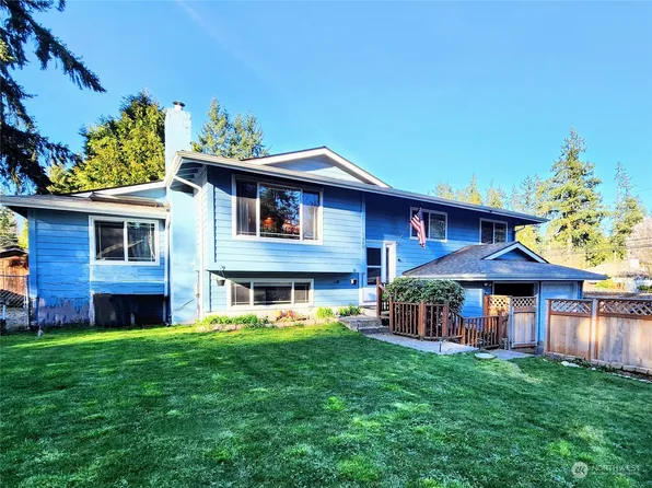1809 202nd Place SW, Lynnwood, WA 98036