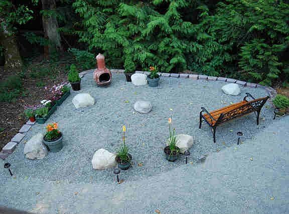 Professionaly landscaped back yard by Danson's (extremely low maintenance)