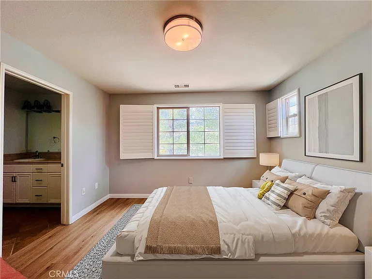 20251 Livorno Way — Photo 18