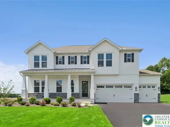 5773 Lawrence St, Bethlehem, PA 18017
