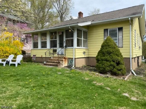 67 Hillside Ave, Florham Park, NJ 07932