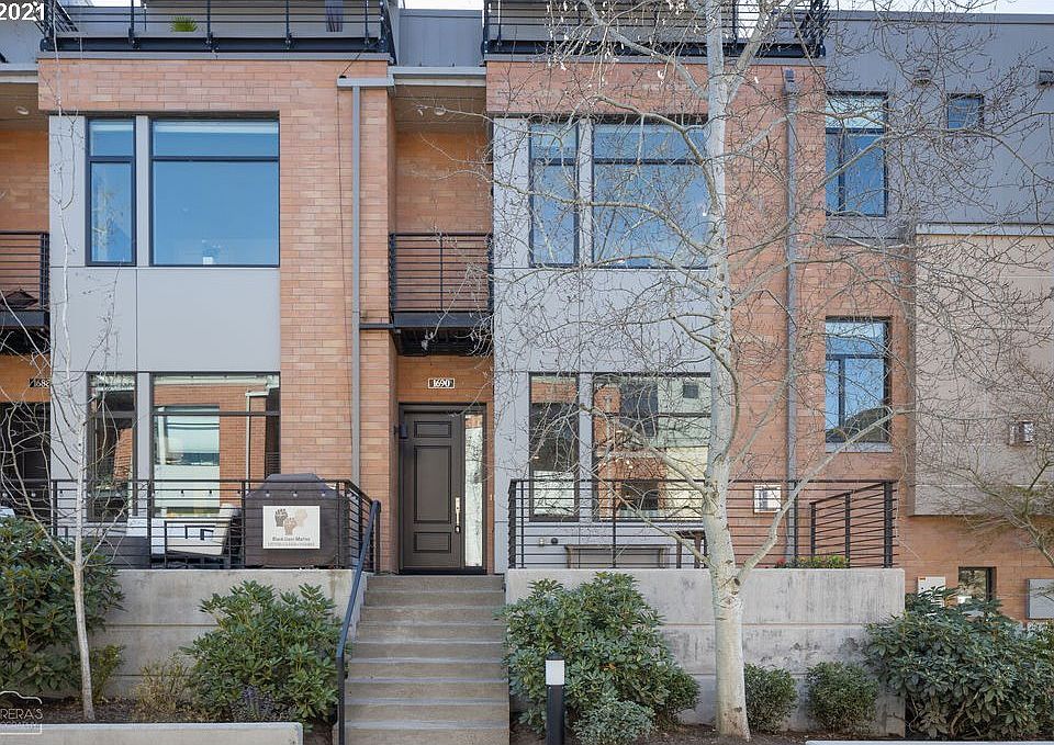 1st image of 1690 NW Riverscape St