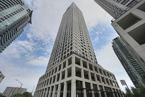 30 Elm Dr W Photo 1