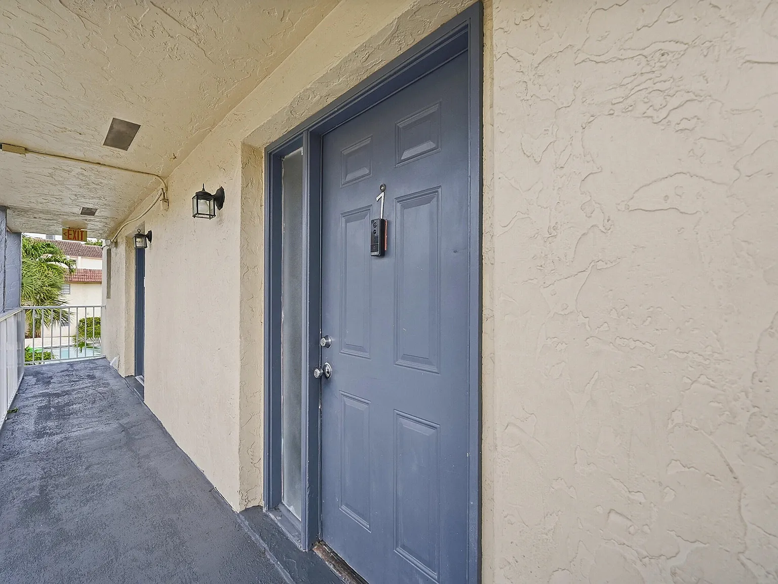 3 bed, 2.5 bath, 1440 sqft, $2,400 — Photo 4