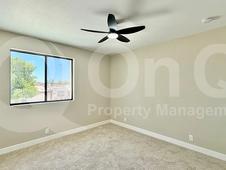 1775 N Terrace Cir — Photo 15