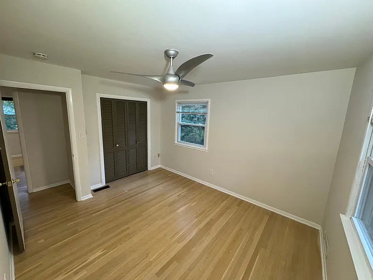 Upstairs bedroom.
