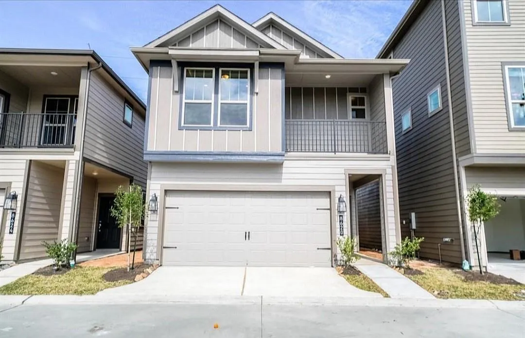 3 bed, 2.5 bath, 1501 sqft, $2,500 — Photo 1