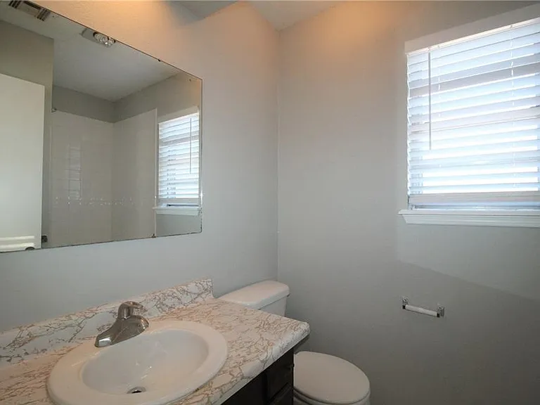 6916 Woodlake Dr #6920 — Photo 3