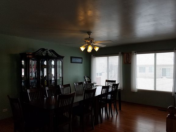 3rd image of 39807 Walton Ln
