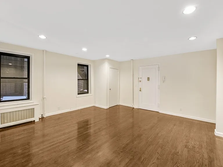 1382 1st Ave #2 — Photo 2