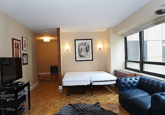 4th image of 240 E 47th St APT 5A