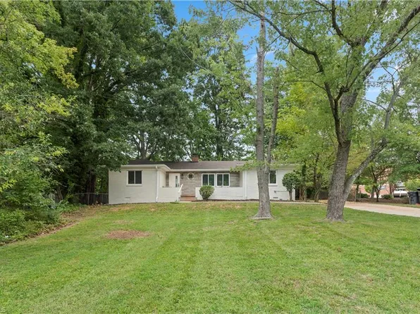 2300 Kery Dr, Greensboro, NC 27408