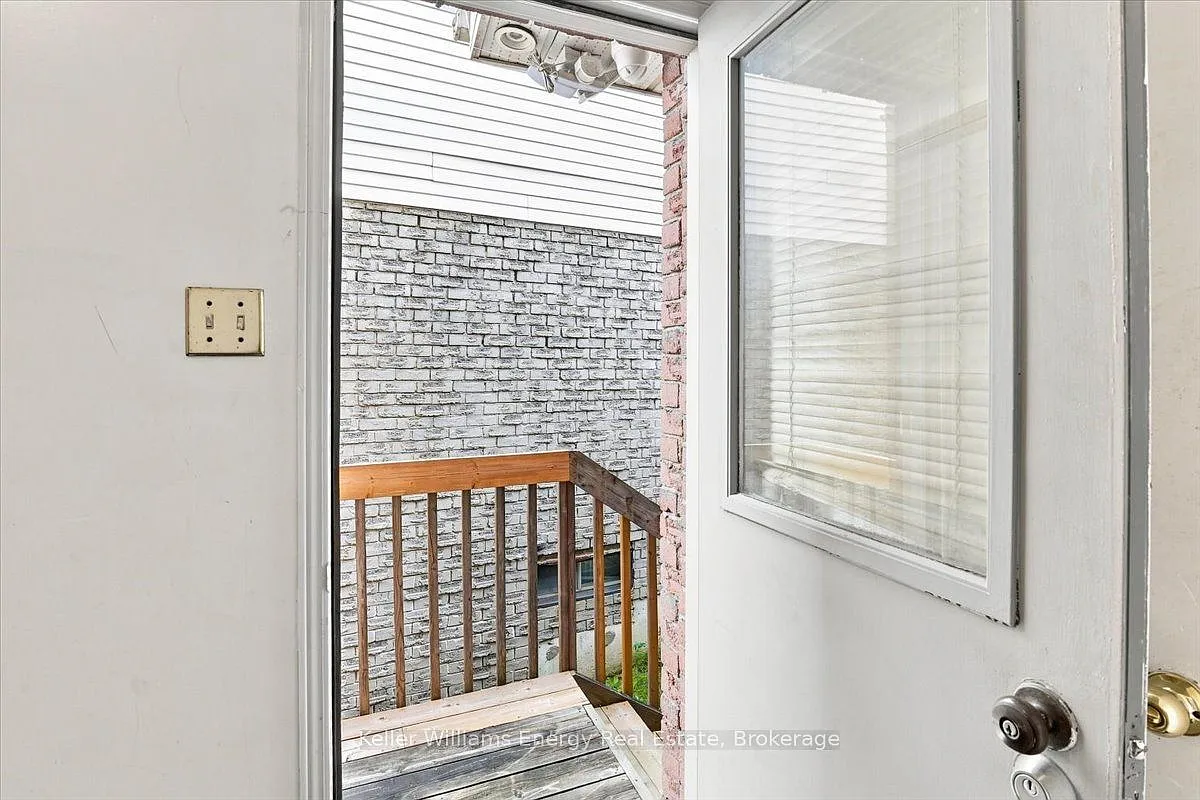 2 bed, $1,850 — Photo 2