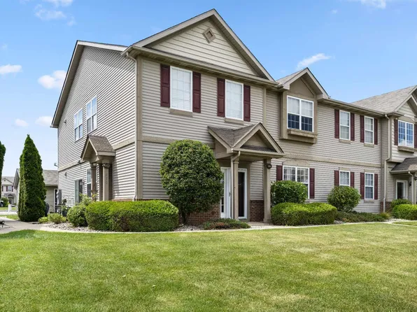 1228 Primrose Ln, Schererville, IN 46375