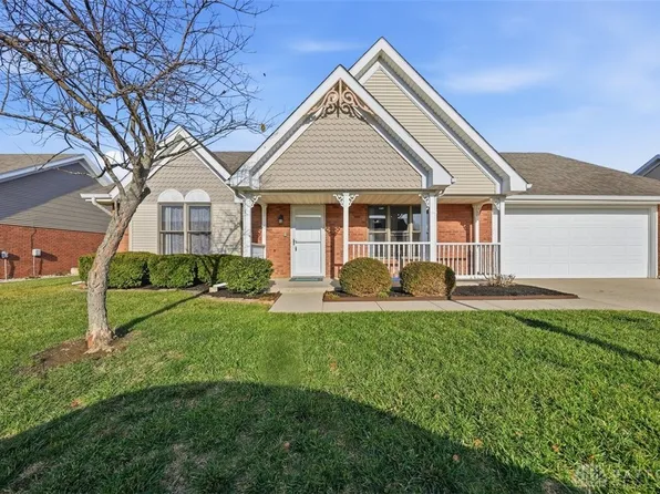 1708 New Castle Ln, Springfield, OH 45503