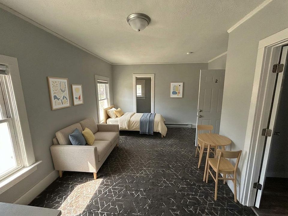 1st image of 702 S Duluth Ave APT 2