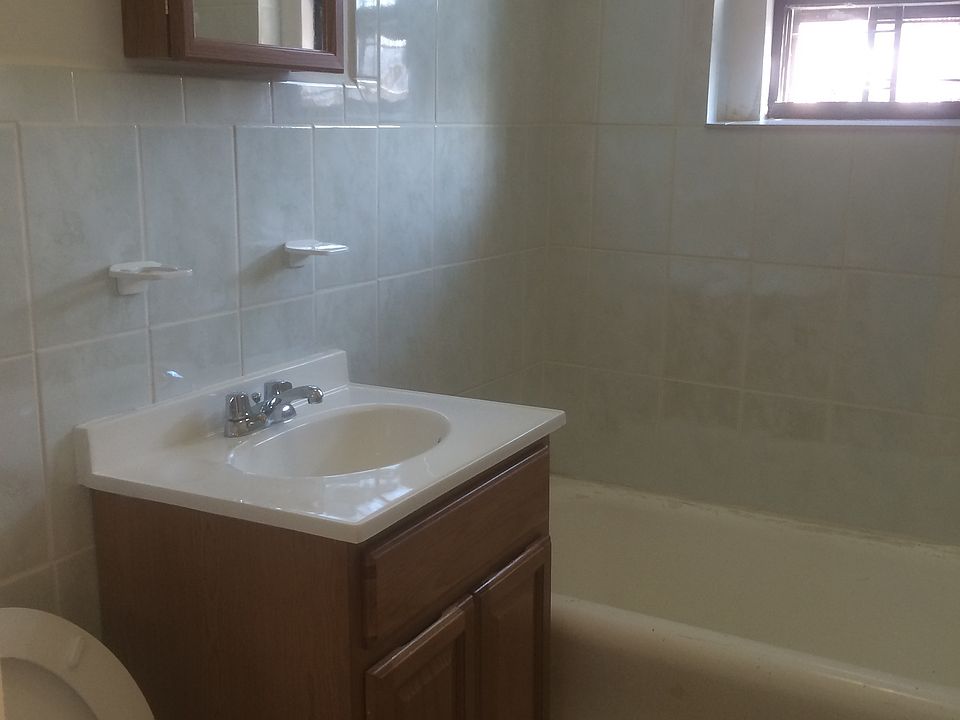 1st image of 3416 93rd St APT B6