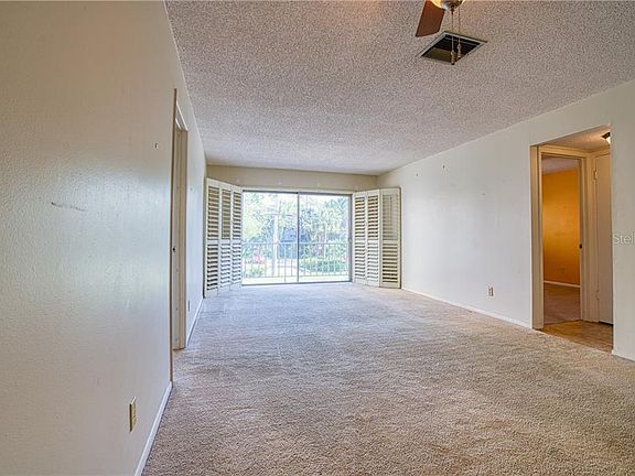 4th image of 4606 W Gray St Unit 202