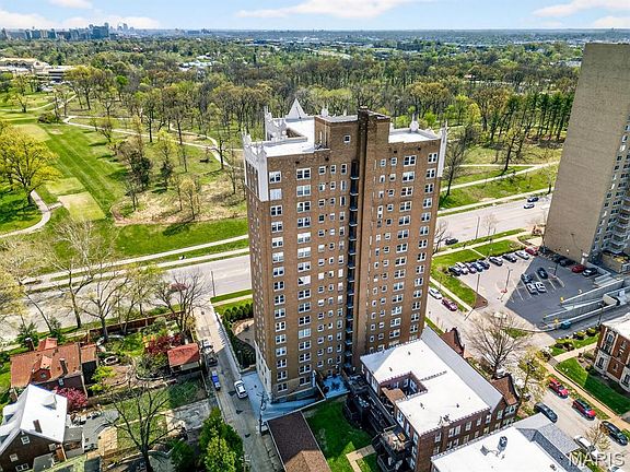 2nd image of 625 S Skinker Blvd APT 1702