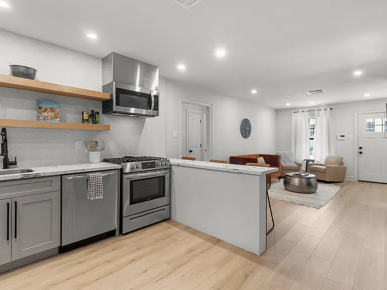 220 Brooklyn Ave #220 — Photo 4