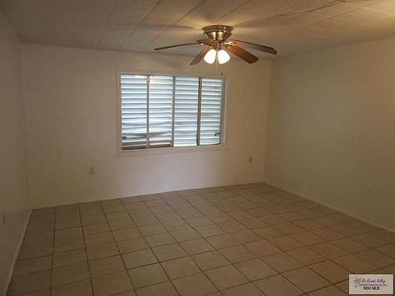 5th image of 221 E Beck St