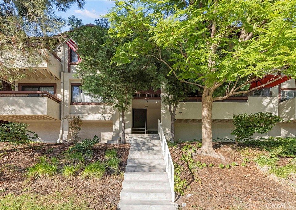 1st image of 27945 Tyler Ln Unit 344
