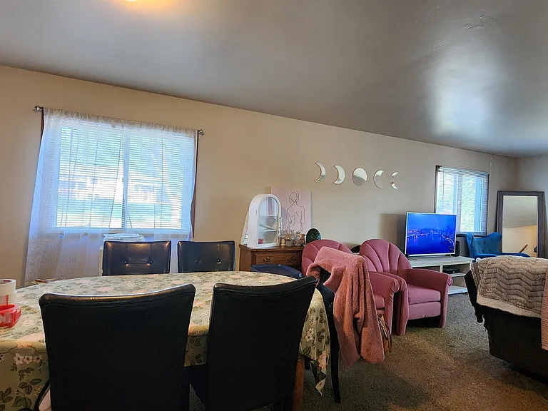 5324 Milwaukee St — Photo 6