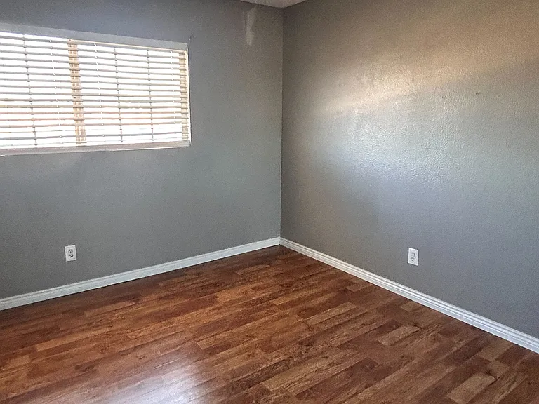 1950 S Saguaro Cir #2 — Photo 5