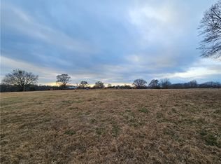 1 W Oak Hwy, Townville, SC 29689