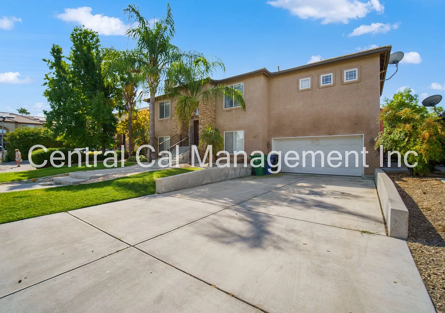 5 Bedroom/3 Bath Home Near Airport and Amazon Warehouse - $2950 Per Month! — Photo 3