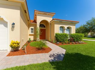 5531 Place Lake Dr, Fort Pierce, FL 34951