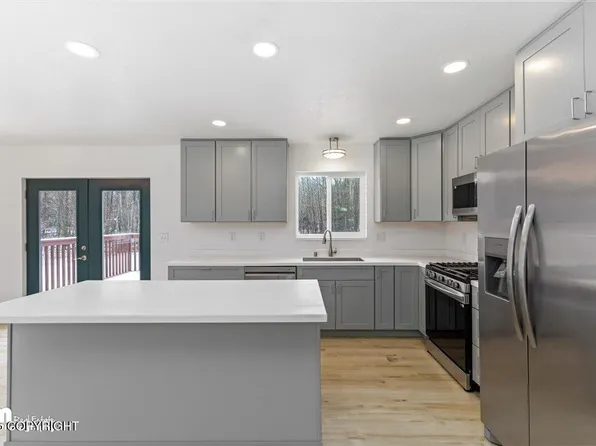 5950 E Gershmel Loop, Wasilla, AK 99654