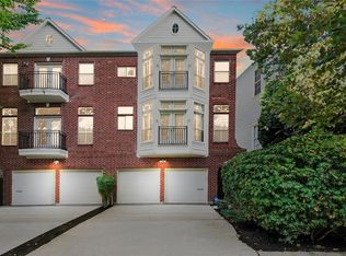 4009 Blossom St, Houston, TX 77007