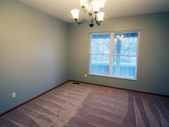 5th image of 3161 Thorndyke St
